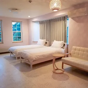 別荘 Donguri House, 富良野市